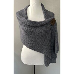 NWT Pure And Co Hand Knit Scarf Size 0/S Gray Wide Scarf Large Brown Button Wrap